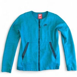 Nike full-zip jacket with Pocketd